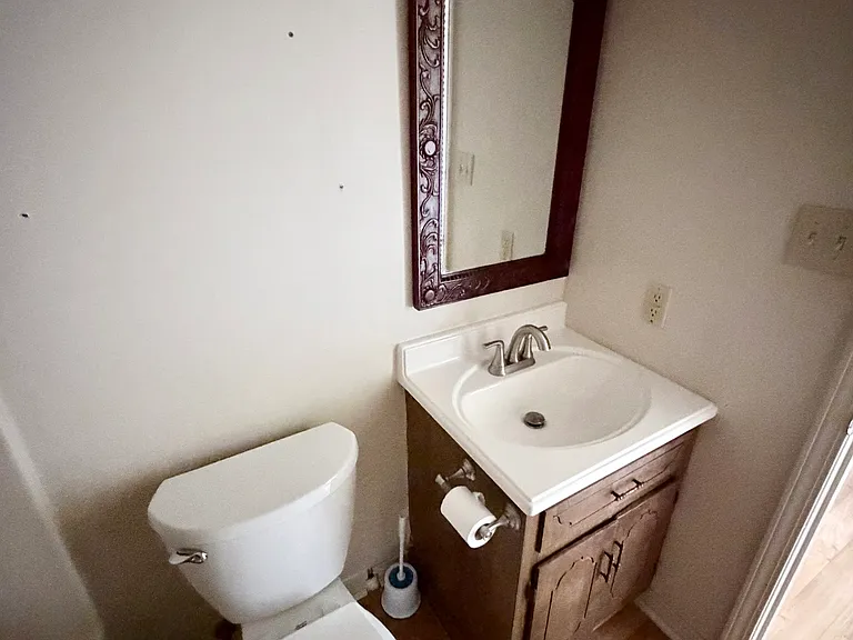 107 Blaine St #A — Photo 10