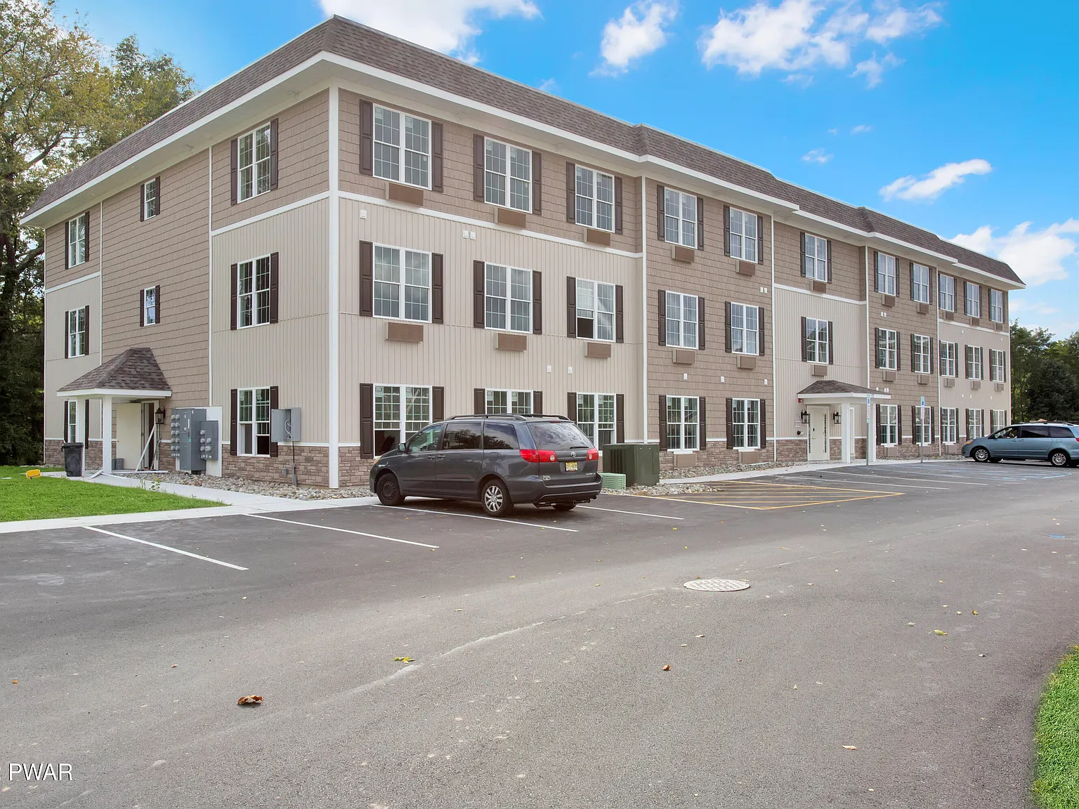 2 bed, 2.0 bath, 1260 sqft, $1,950 — Photo 1
