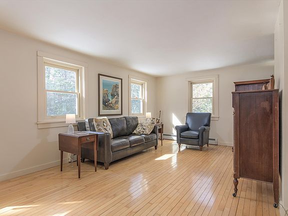 3rd image of 56 Lee Road
