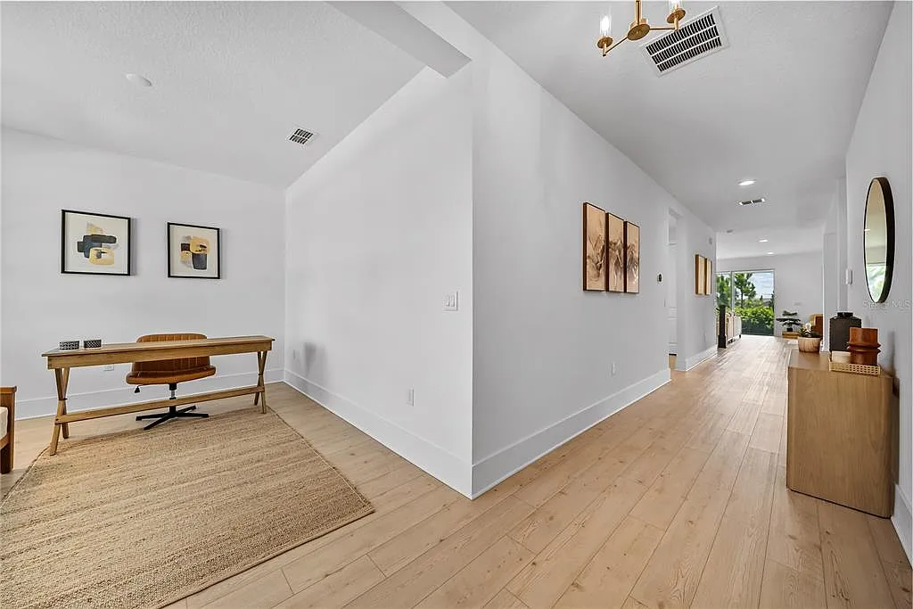 4 bed, 3.0 bath, 3408 sqft, $4,100 — Photo 4