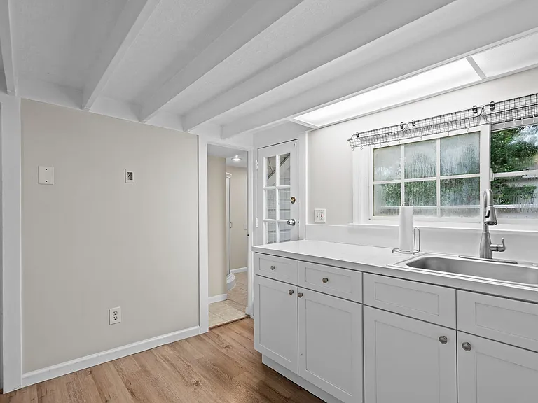 25 Desoto Pl — Photo 14