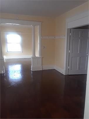 1st image of 1129 6th Ave #1