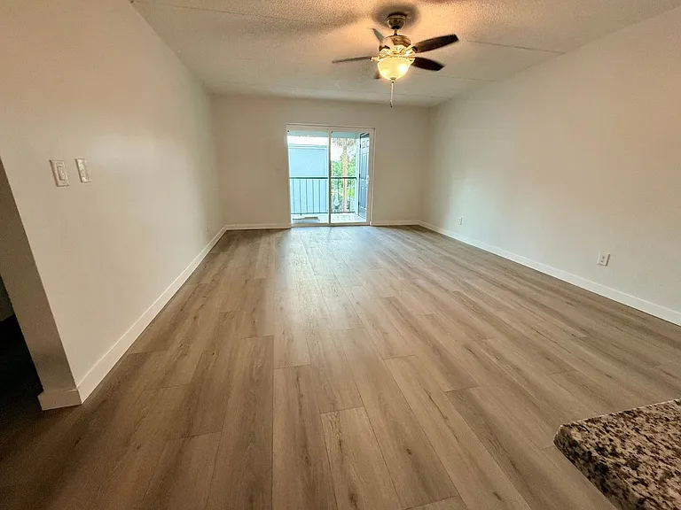 14417 Americana Cir #204 — Photo 15