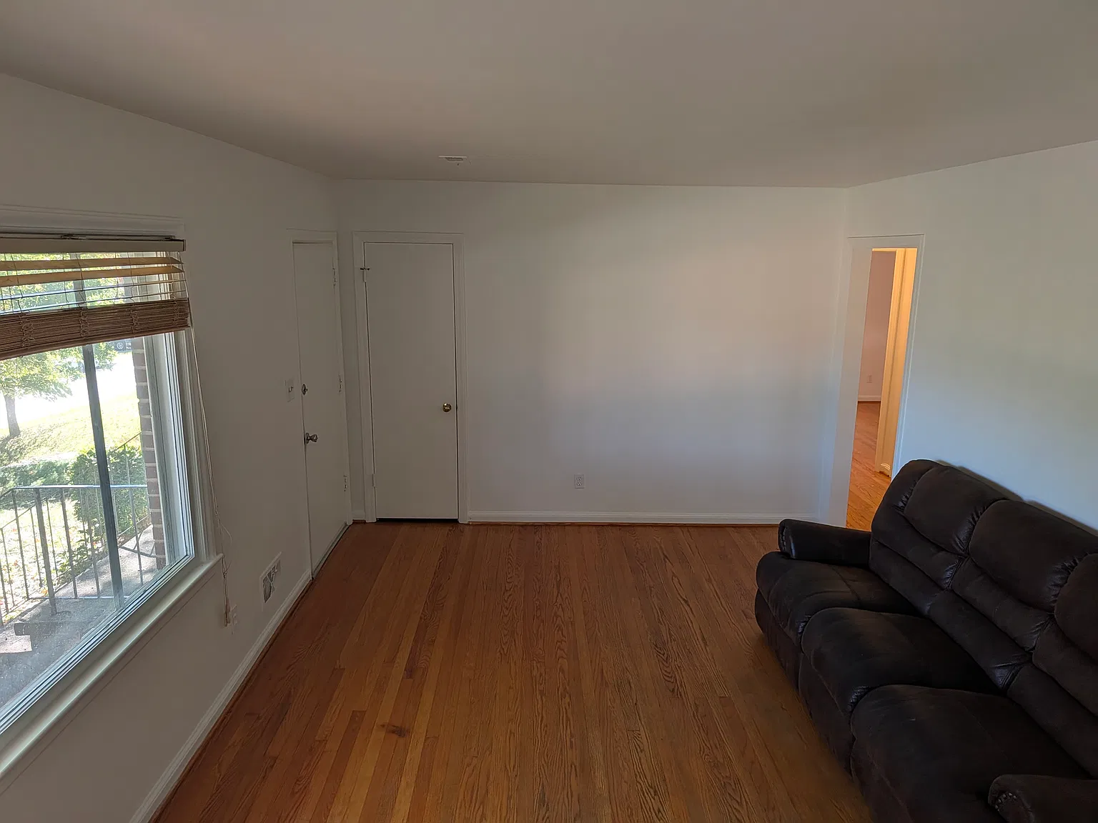 3 bed, 2404 sqft, $1,200 — Photo 4