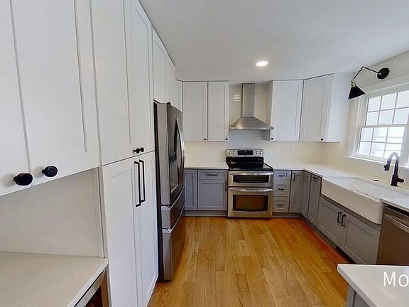 3rd image of 4408 Wingate Dr