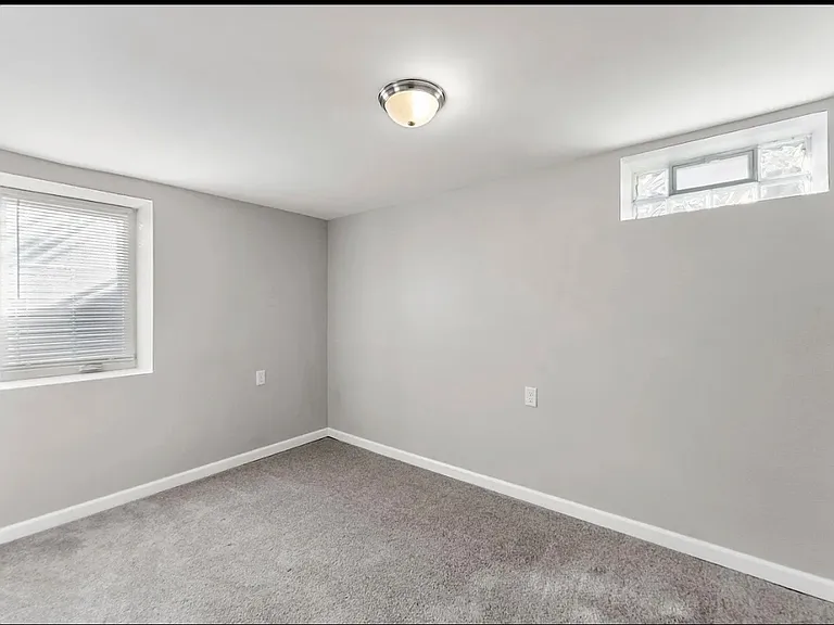 383 Dewey St — Photo 8