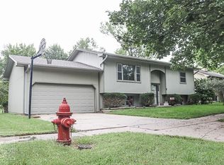 812 Timber Ln, Glenwood, IA 51534