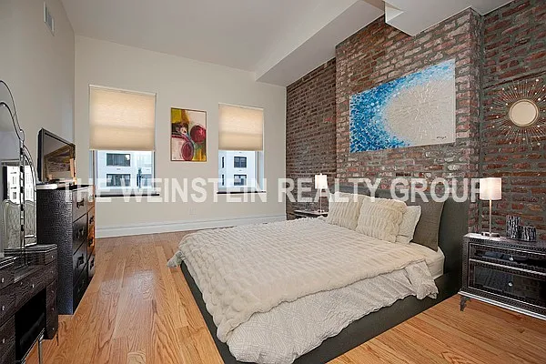 Rented by Weinstein Realty Group | media 19