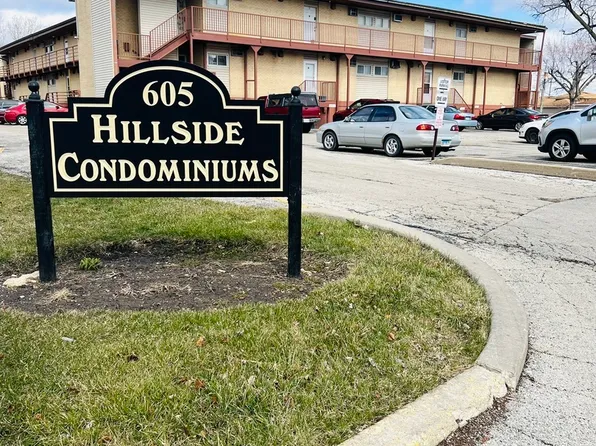 605 N Wolf Rd #8E, Hillside, IL 60162