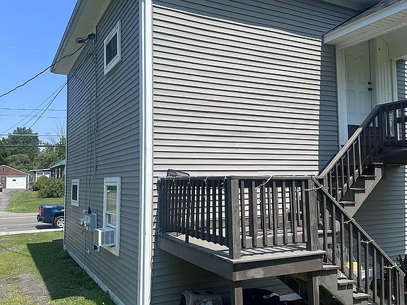 3rd image of 27 1/2 W Main St