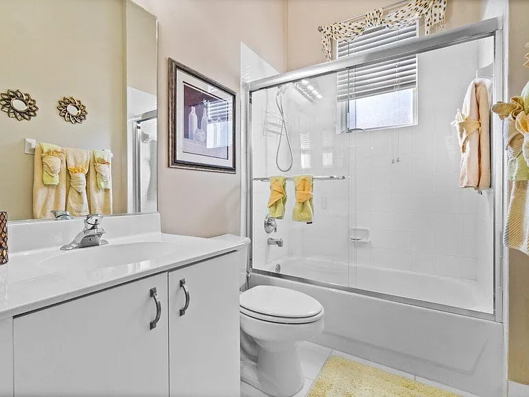 7940 Rockford Rd — Photo 17