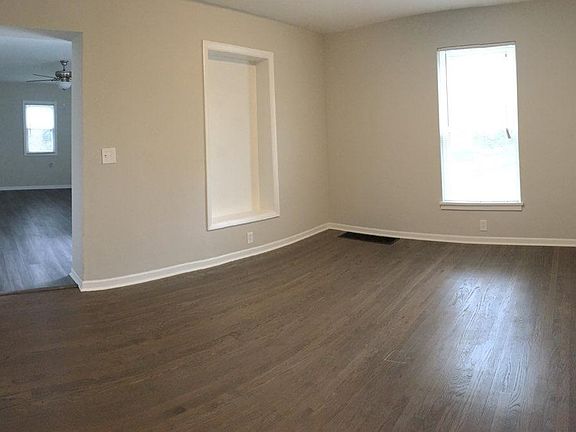 5th image of 40194 N Glendale Ave