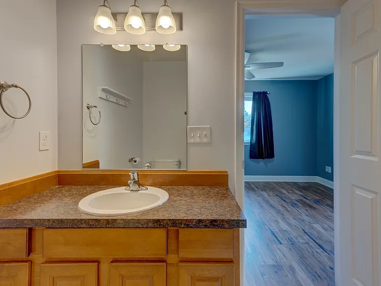 563 Kettle St #C4 — Photo 15