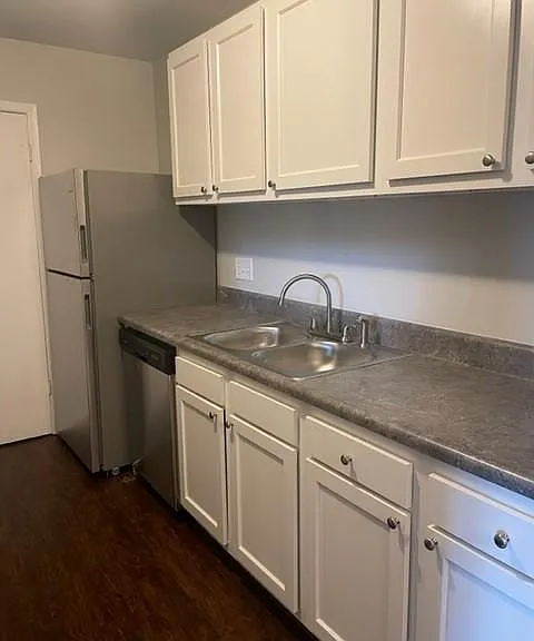 4906 Sardis Rd #E — Photo 1