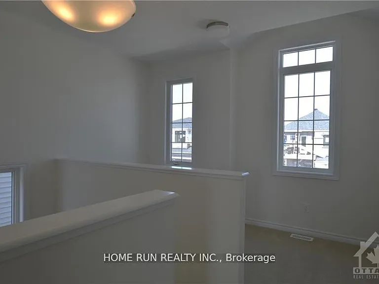 286 Turnbuckle Cres — Photo 11