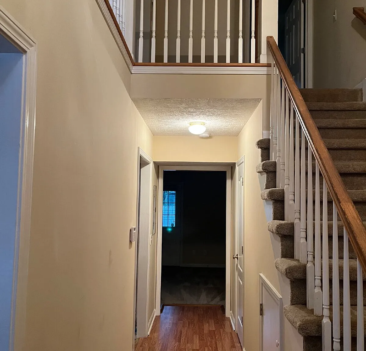 2 bed, 2.5 bath, 1290 sqft, $1,500 — Photo 3