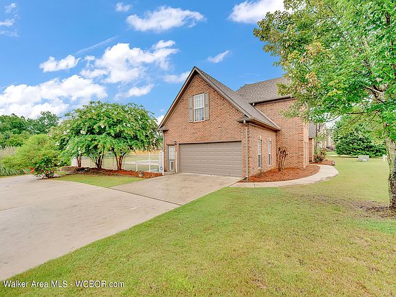 2nd image of 668 Longwood Way