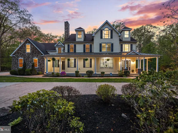 52 Waterview Dr, Pilesgrove, NJ 08098