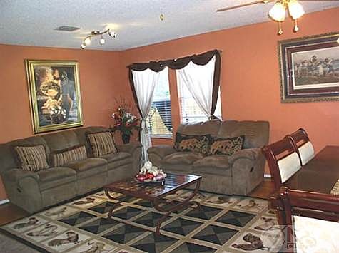 3rd image of 4515 Wedgewood Dr
