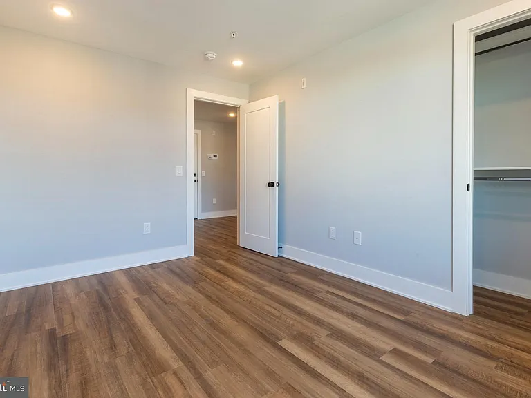3965 Lancaster Ave #303 — Photo 12