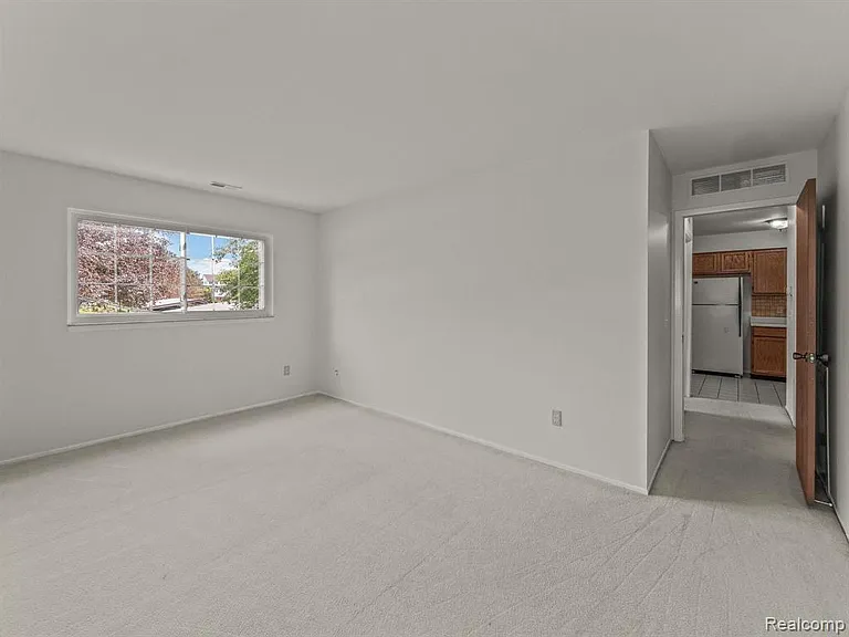 490 Baldwin Ave #5 — Photo 20
