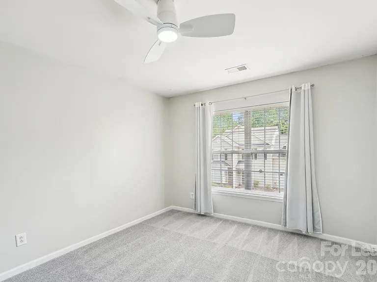 14417 Laurel Tree Ln — Photo 30