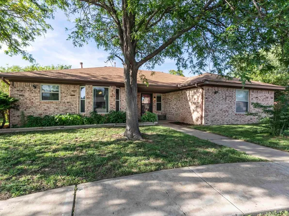 5106 Live Oak Dr, Amarillo, TX 79110
