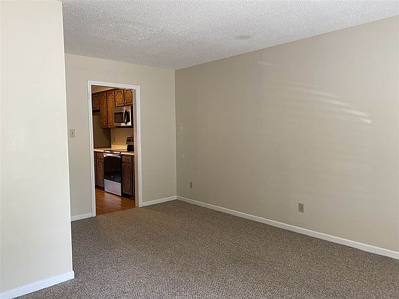 3rd image of 528 Market St #52