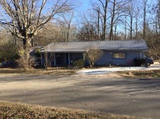 5379 Crawford School Rd, Scotts Hill, TN 38374