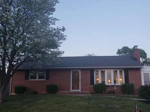 16133 Cloverton Ln, Williamsport, MD 21795