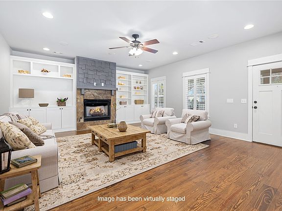 5th image of 1883 N Winwood Dr