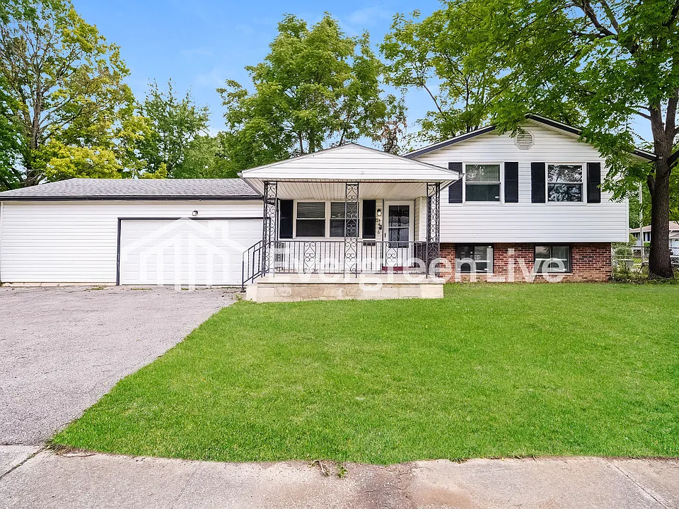 3436 Cardston Pl
