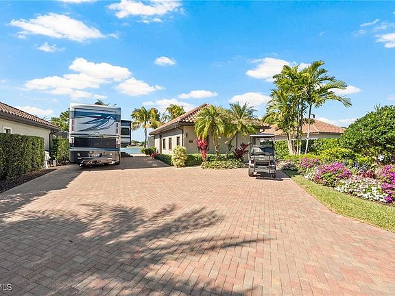 2nd image of 13755 Golden Palms Cir