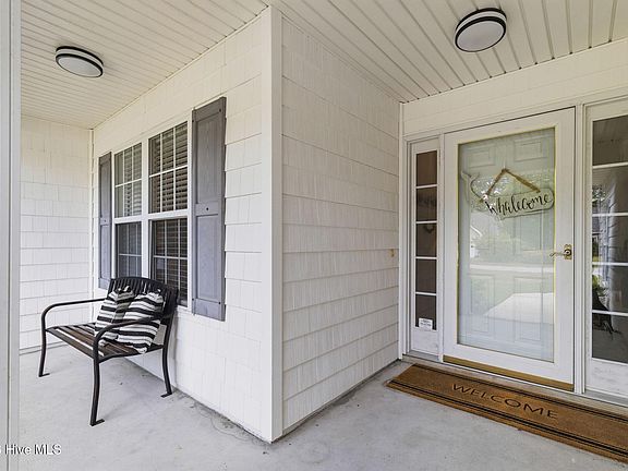 3rd image of 204 Bloomington Lane