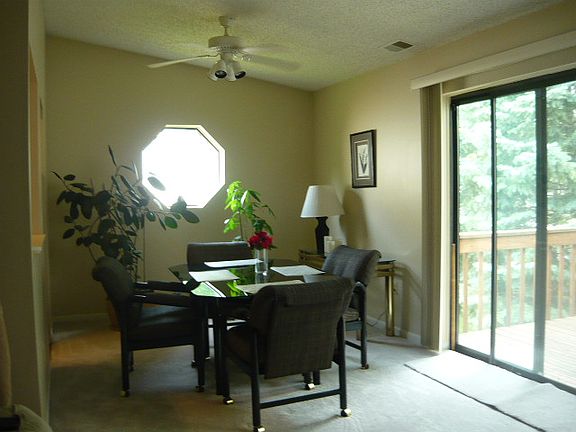 5th image of 35713 Castlewood Ct #117