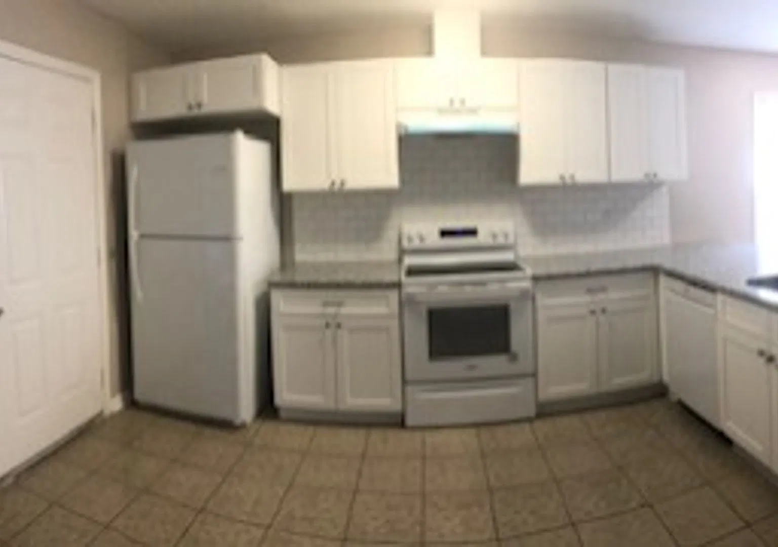 Chestnut Dr 3651 & 3653 - DUPLEX — Photo 4