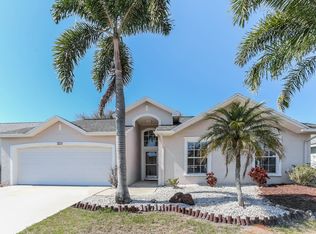 221 Lookout Dr, Apollo Beach, FL 33572