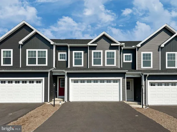 133 Dolomite Dr, Port Matilda, PA 16870