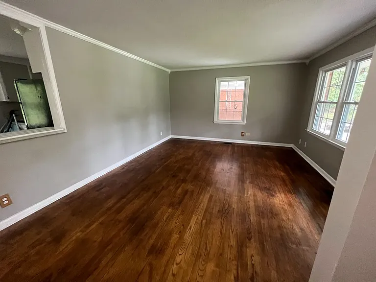 1809 Pinedale Dr — Photo 5