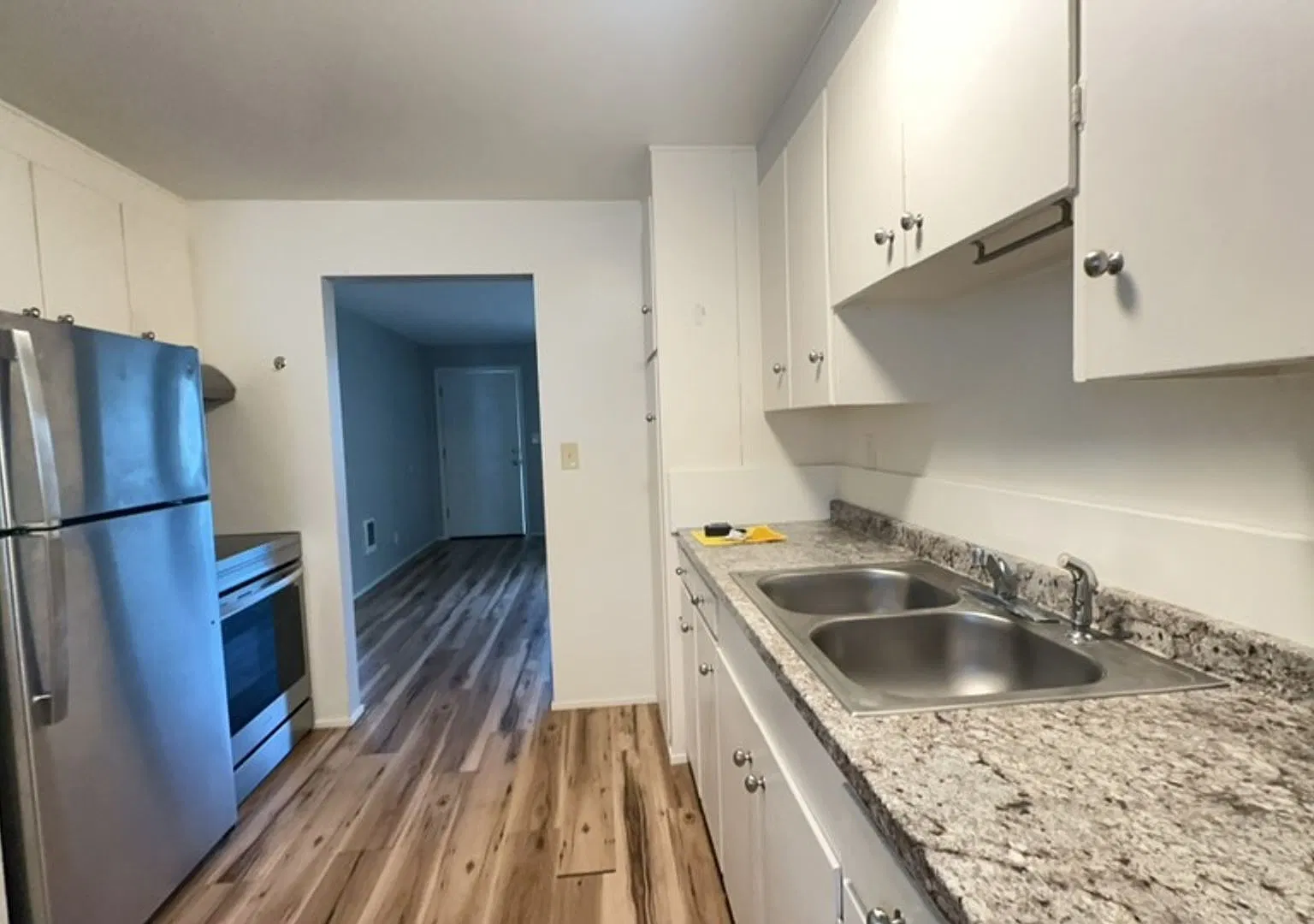 Wiens Duplex — Photo 4