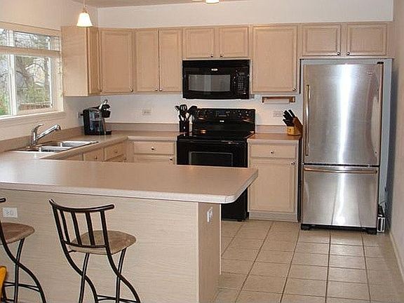 2nd image of 640 Diamond Pointe Dr