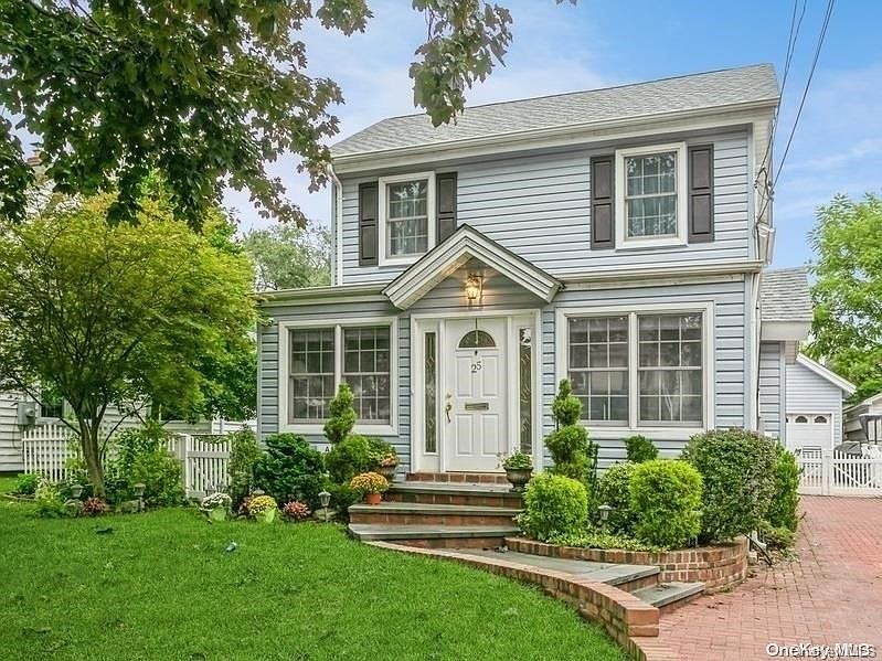 1st image of 25 Pansy Avenue