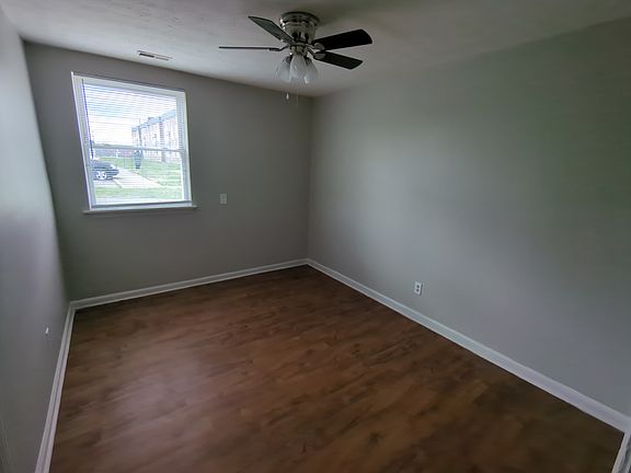 4th image of 109 Southview Dr APT 8