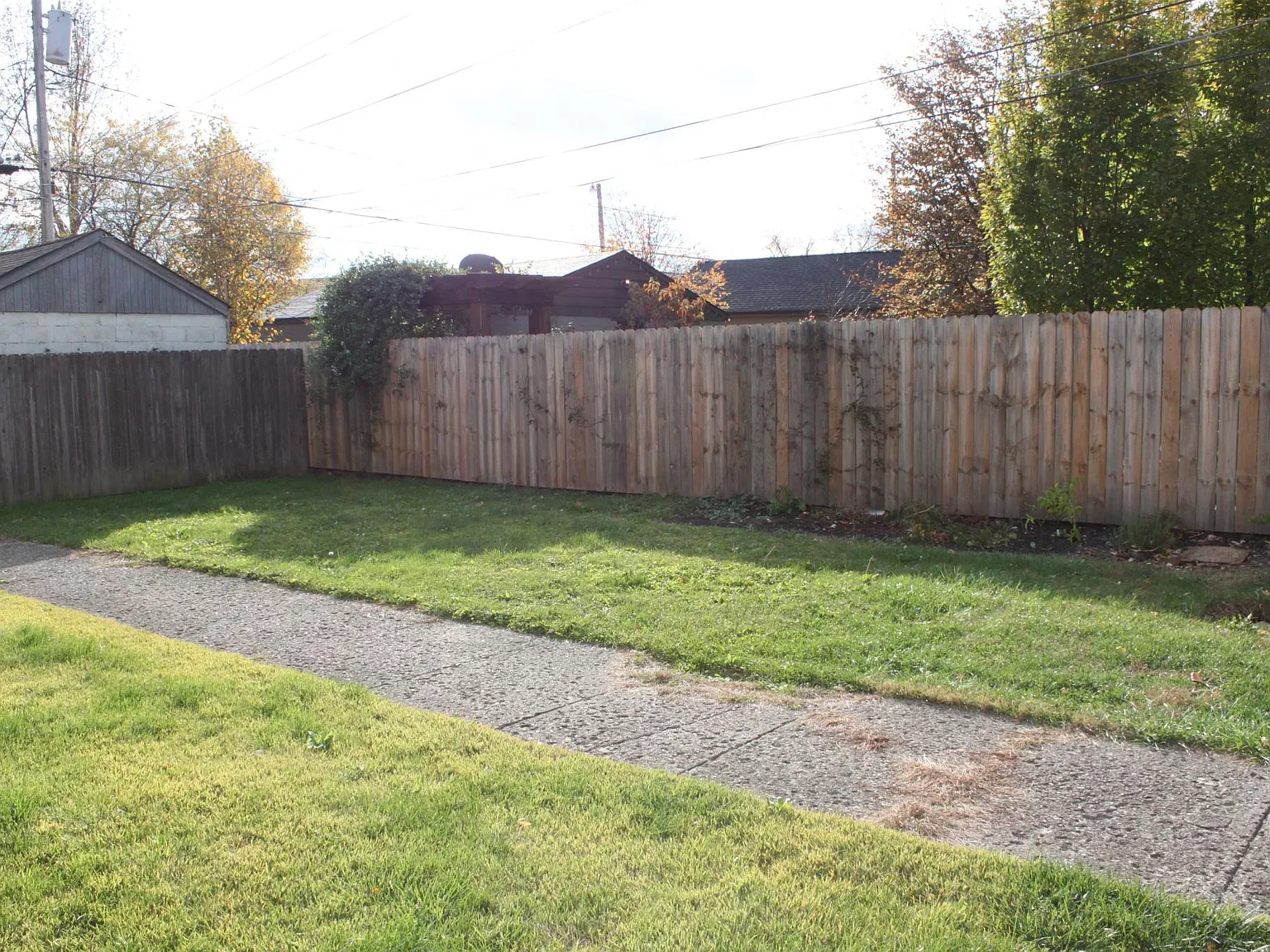 2 bed, 1010 sqft, $1,695 — Photo 2