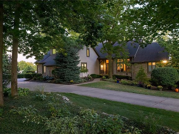 4th image of 11936 Sand Dollar Cir