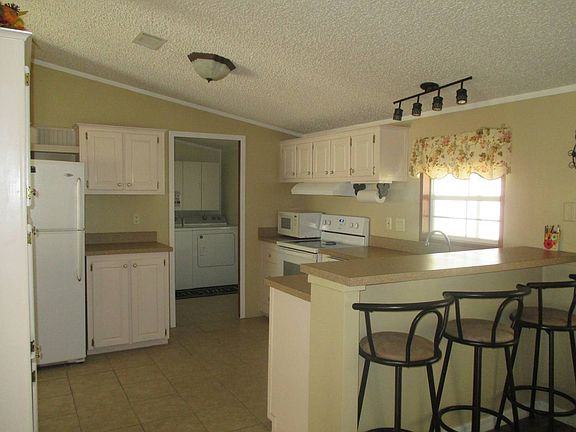 3rd image of 14304 Nieves Cir #4314