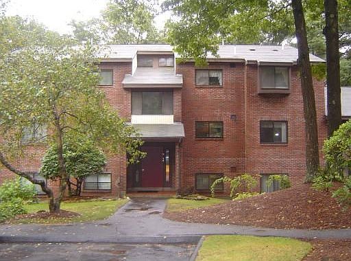 1st image of 11 Highwood Dr