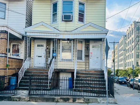 195 Tonnelle Ave, Jersey City, NJ 07306