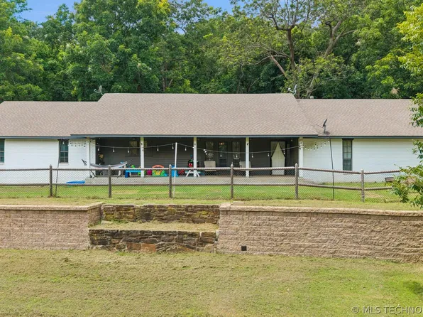 5200 S Robert Girten Rd, Chelsea, OK 74016