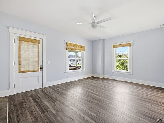 5th image of 24 Cramer St